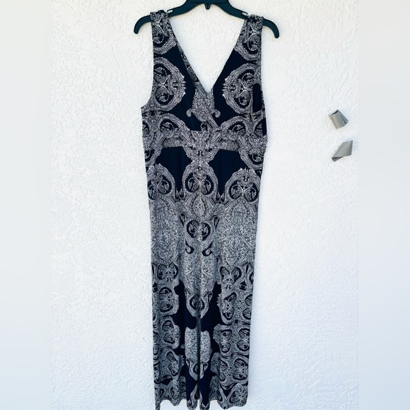 Slinky v--neck polyester maxi—xl, (fits more like large) - Picture 7 of 7